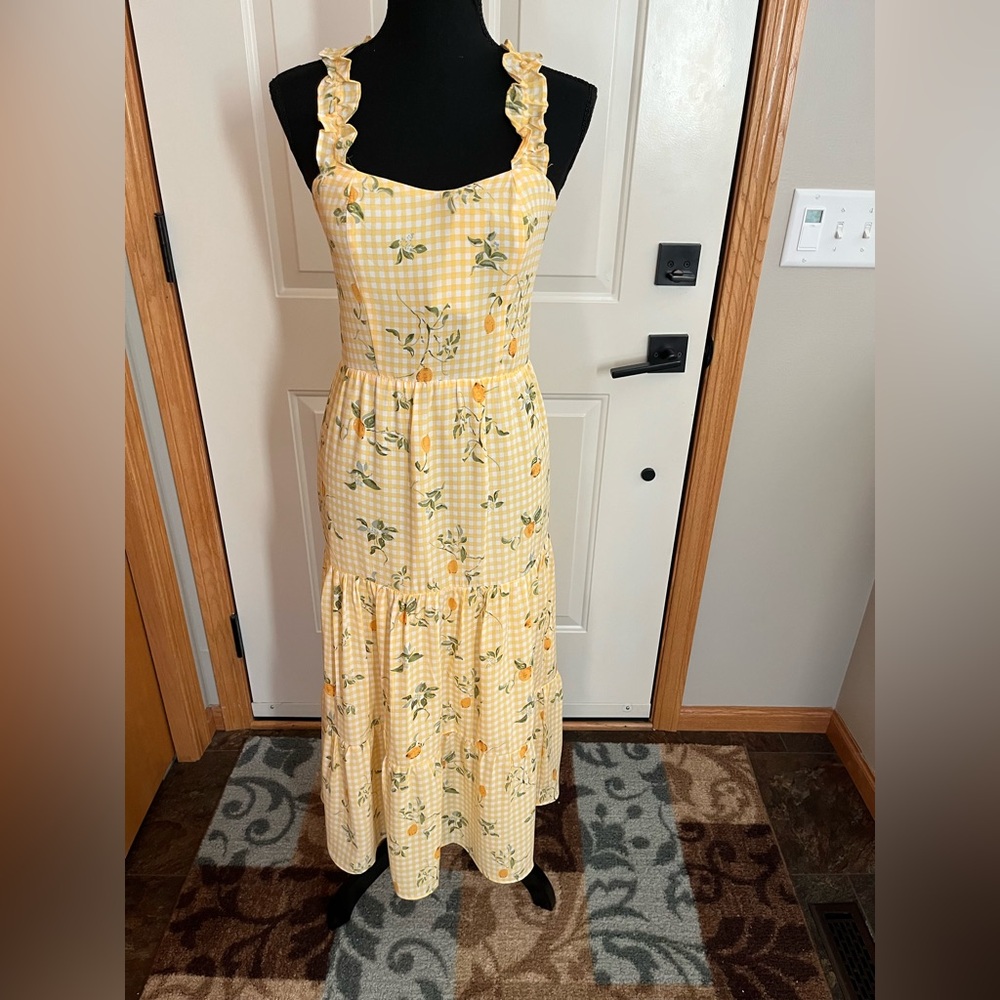 Women’s coquette yellow white gingham lemon halter tiered lined sun dress.Medium